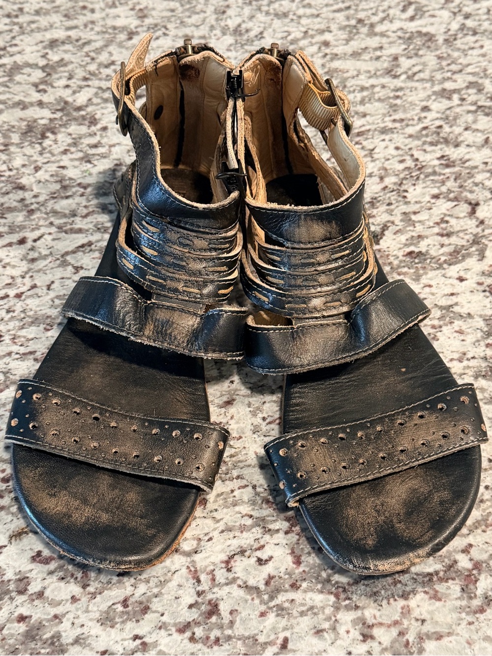 Women’s Bed|Stu Size 8 Leather Black Gladiator Sandals